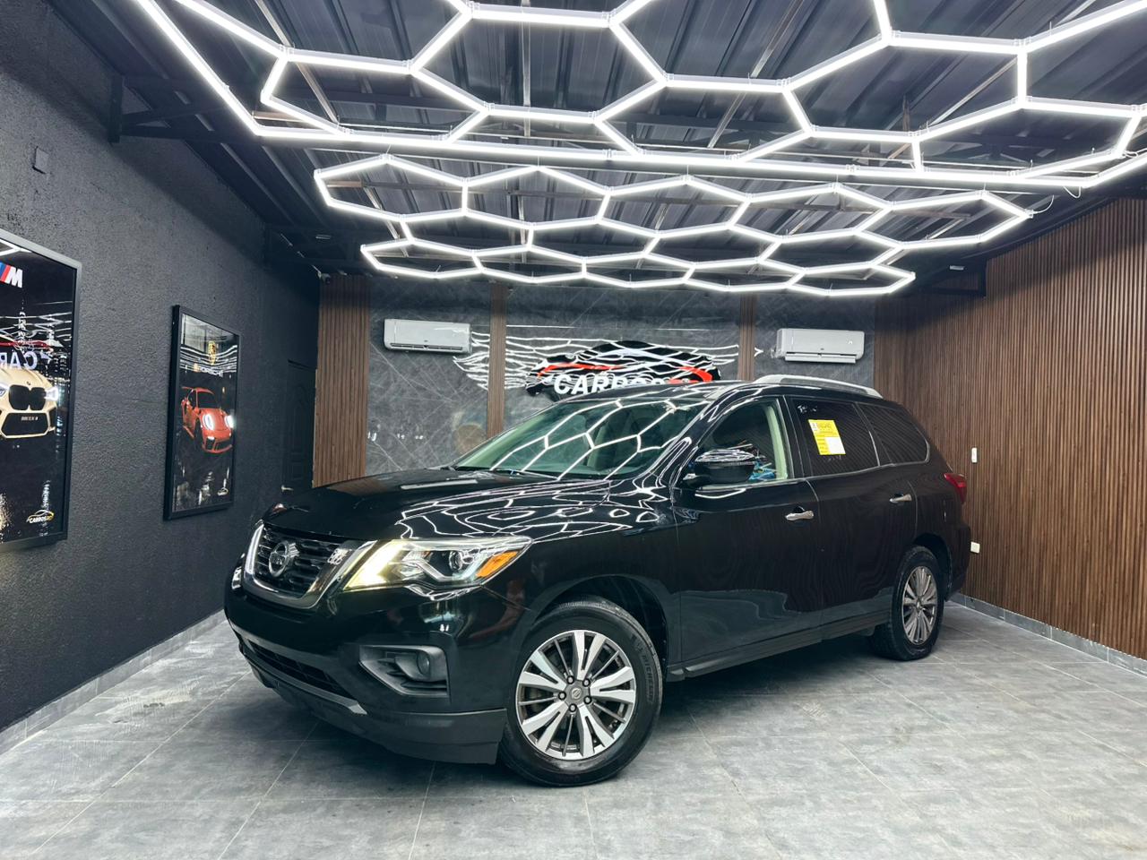 Nissan Pathfinder SV 2020